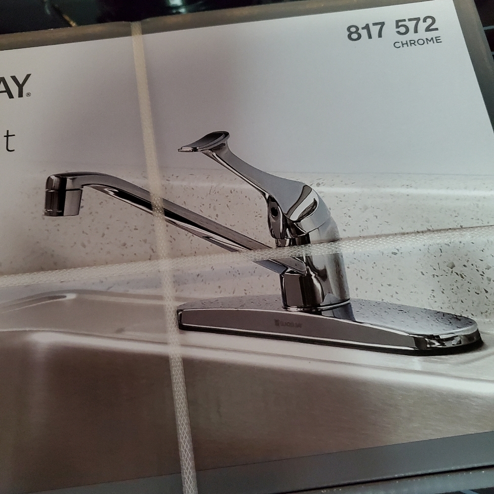 New Glacier Bay Kitchen Faucet Single HandleChrome 1.8 GPM flow rate 3 hole - Picture 4 of 6